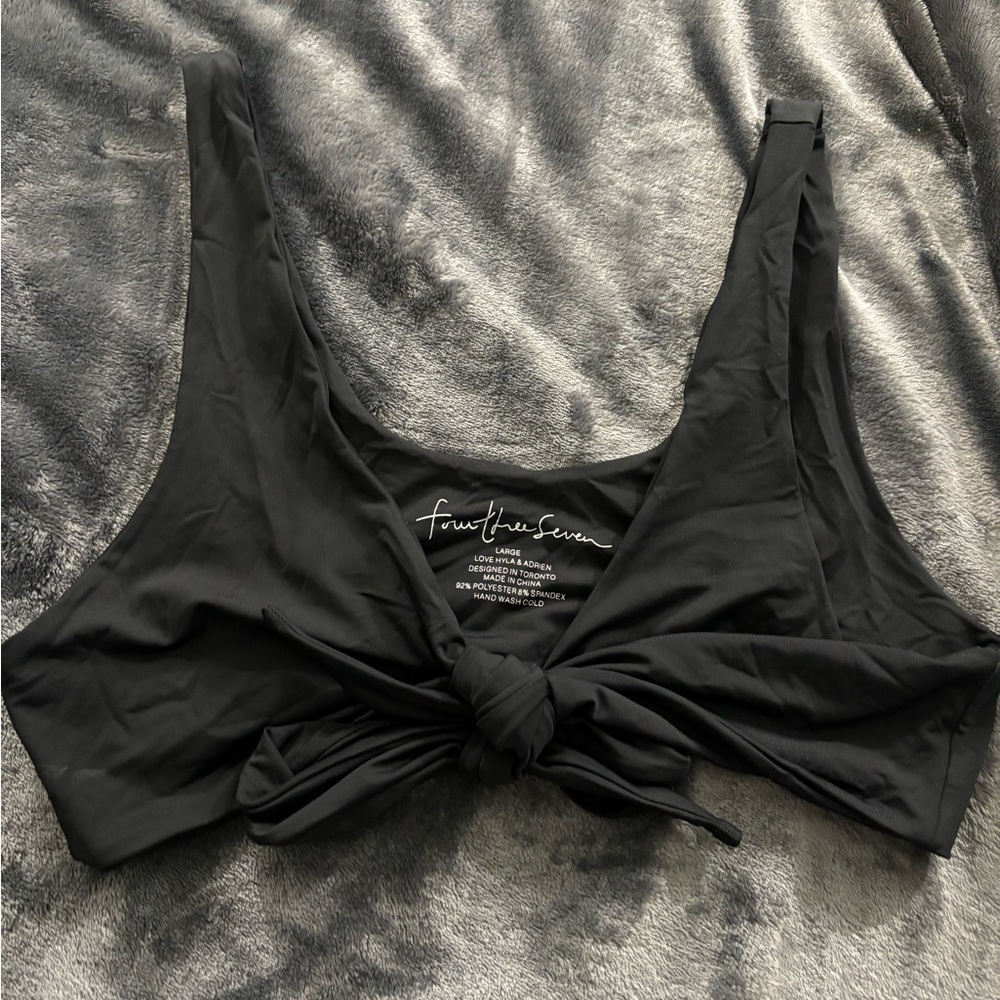 437 Kenzie Top - Black, Large